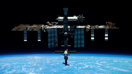 Roscosmos: Τον Σεπτέμβριο επιστρέφουν αποκλεισμένοι κοσμοναύτες