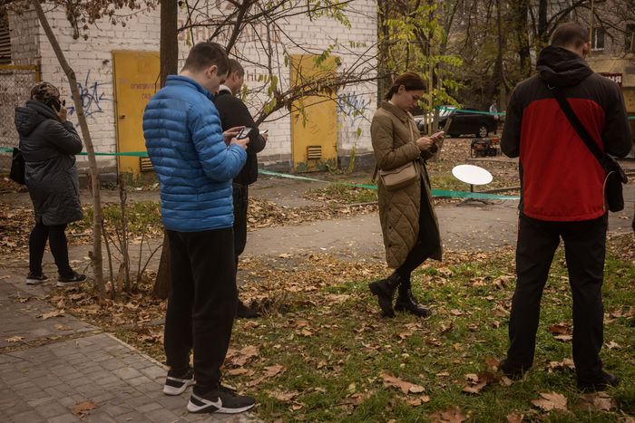 Τα smartphones επηρεάζουν τον πόλεμο στην Ουκρανία