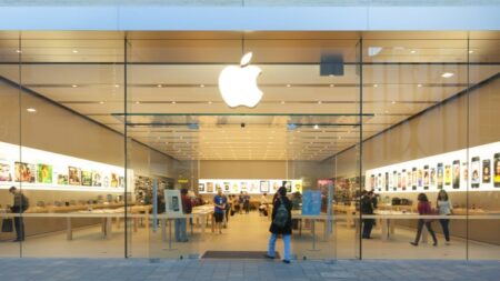 Η Apple ανοίγει το πρώτο κατάστημα λιανικής στην Ινδία