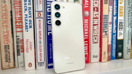 Samsung Galaxy S23: Η λειτουργία Remaster έβαλε… δόντια σε μωρό