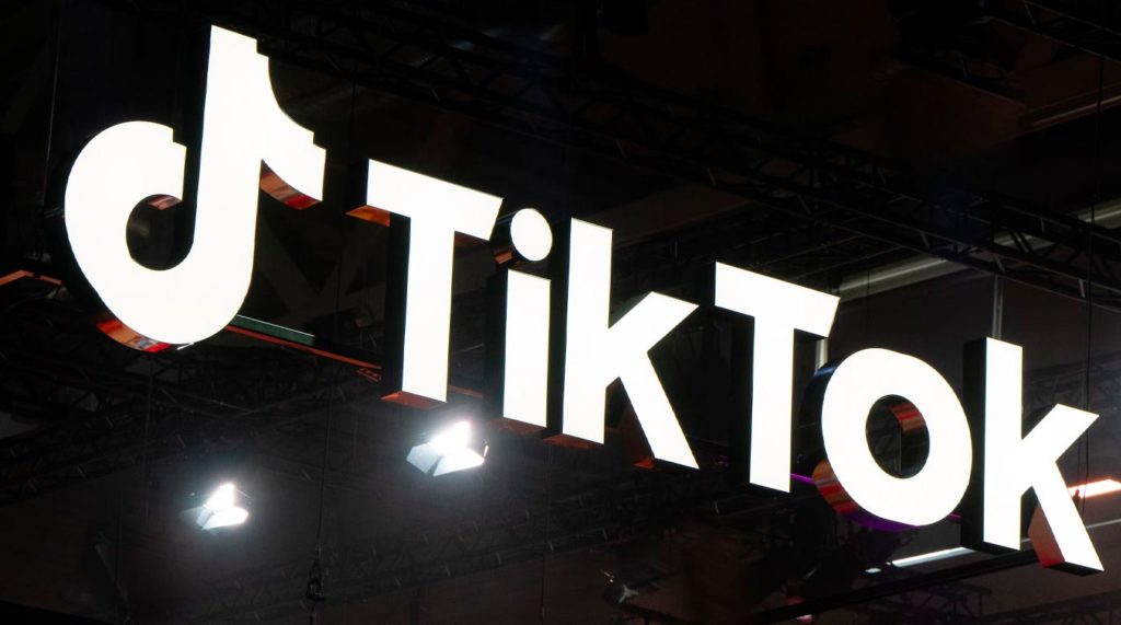 tiktok, TikTok: Πρόστιμο σχεδόν 16 εκατ. δολαρίων για κατάχρηση δεδομένων παιδιών