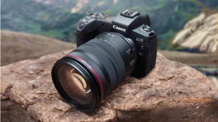 Η Canon ψάχνει συνεργασία με κατασκευαστή smartphone