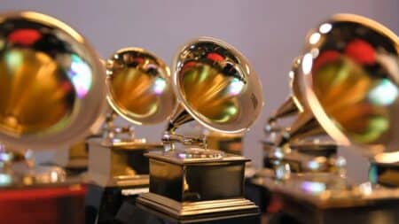 Grammy: Φρένο στην τεχνητή νοημοσύνη – Μόνο άνθρωποι μπορούν να είναι υποψήφιοι