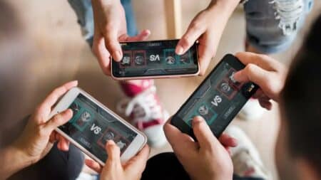 Πιτσιρίκα ξόδεψε 64.000 $ σε mobile παιχνίδια – Άφησε την οικογένεια με 7 σεντς