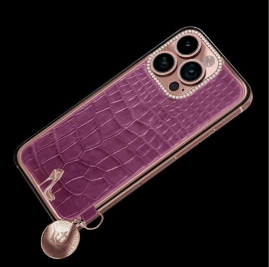 iPhone 15 Pro, iPhone 15 Pro, Galaxy Z Flip 5 και Watch Series 9: Barbie Edition από την Caviar