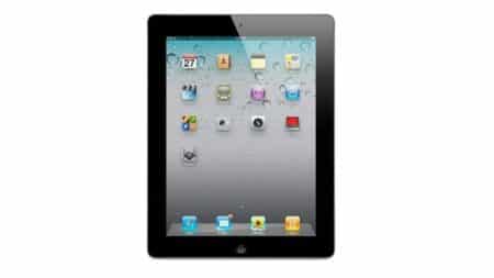 Σε δημοπρασία 2010 iPad με υπογραφή του Jobs & iPhone του 2007