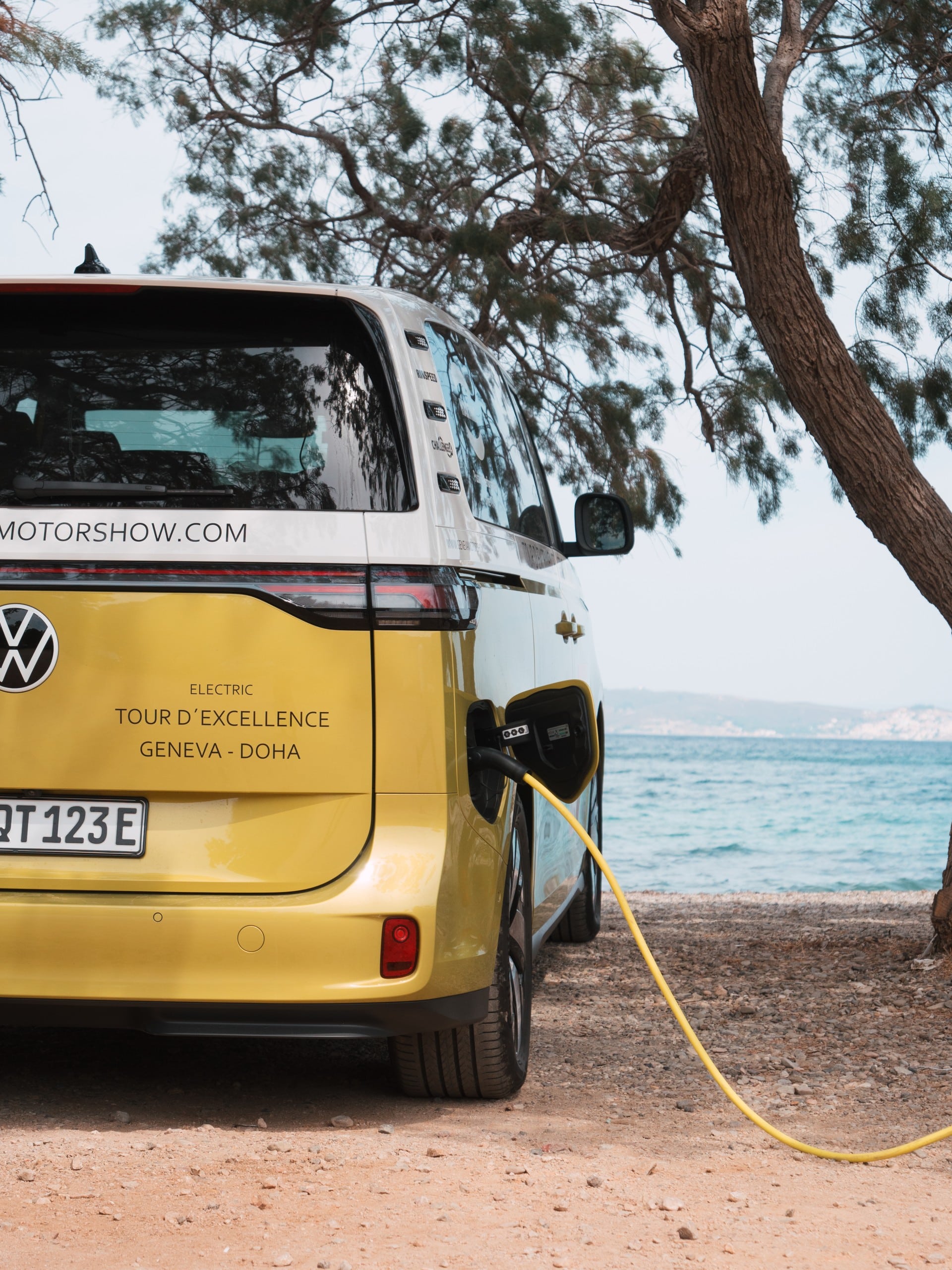 , 8.000 χλμ. με δυο ηλεκτρικά van Volkswagen ID Buzz [GIMS Tour d’Excellence]