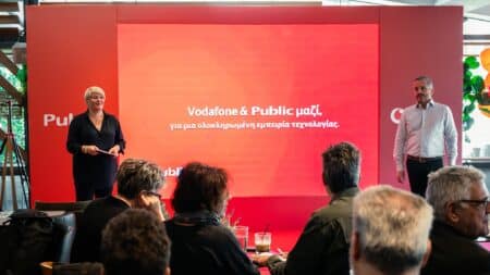 Vodafone-Public: Ανοίγουν παράθυρο στο αγοραστικό μοντέλο του μέλλοντος