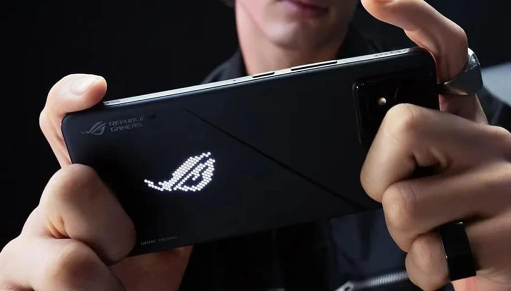 Asus ROG Phone 8, Asus ROG Phone 8: Με SD 8 Gen 3, κάμερα τηλεφακού και IP68