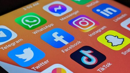 Η Φλόριντα απαγορεύει τα social media στα παιδιά κάτω των 14 ετών