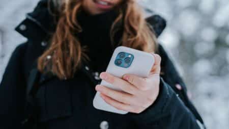 Οι νέοι στις ΗΠΑ λατρεύουν iPhone και Apple Watch αλλά τα Apple Music και Apple TV+ όχι και τόσο