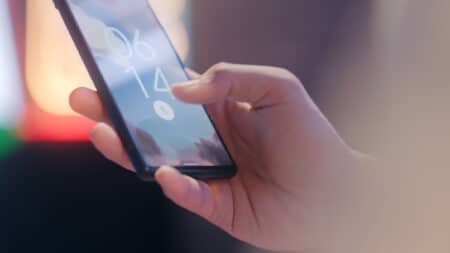 One UI 6.1 – Samsung Galaxy S23: Εκτός από τα προβλήματα φόρτισης, προκαλεί και ζημιά στον σαρωτή δακτυλικών αποτυπωμάτων