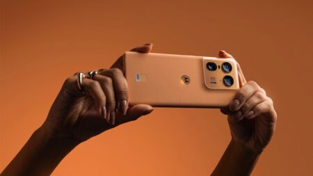 Moto X50 Ultra: Έκανε ντεμπούτο στην Κίνα o κλώνος του Motorola Edge 50 Ultra