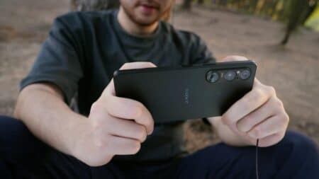 Sony Xperia 1 VI: Έφτασε με SD 8 Gen 3, καλύτερο ζουμ και πιο συμβατική οθόνη