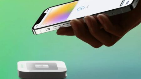H EE αποδέχθηκε τις δεσμεύσεις της Apple για άνοιγμα του συστήματος πληρωμών και της πρόσβασης στο NFC