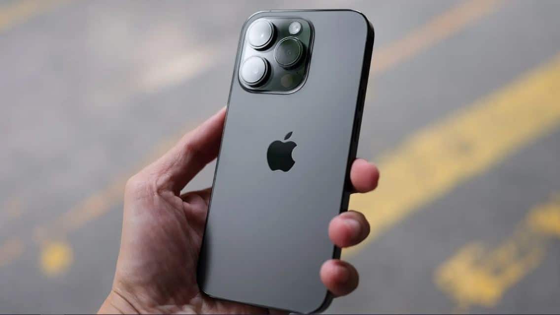 Apple iPhone 17 Pro Max, iPhone 17 Pro Max: Μόνο αυτό θα δει αναβάθμιση σε 12 GB RAM