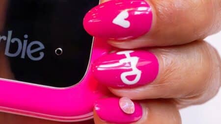 HMD Barbie: Αποκαλύφθηκαν πραγματικές εικόνες και κάποια από τα specs πριν το λανσάρισμα