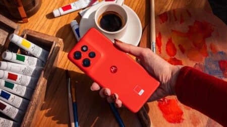 Motorola Edge 50 Neo: Επίσημο το compact τηλέφωνο – Το Edge 50 είναι πλέον παγκόσμιο