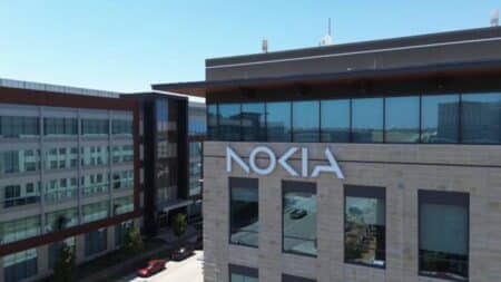 Η Samsung ενδιαφέρεται να αγοράσει το δίκτυο κινητής τηλεφωνίας της Nokia
