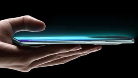 H Infinix μάλλον ετοιμάζεται να κυκλοφορήσει το πιο λεπτό smartphone στον κόσμο – Δείτε το δίπλα σε iPhone