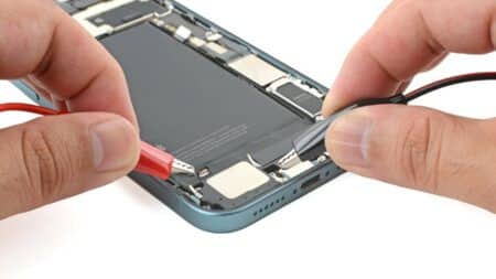 iPhone 16: Η αντικατάσταση της μπαταρίας διαρκεί μόλις 90 δευτερόλεπτα