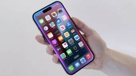 Οι χρήστες iPhone στην ΕΕ θα μπορούν να εγκαταλείπουν το Siri για άλλον βοηθό