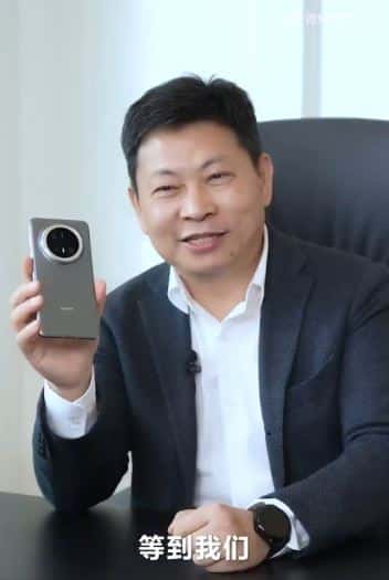 Huawei Mate 70 Pro+, Huawei Mate 70 Pro+: O CEO έδειξε σε βίντεο το επερχόμενο smartphone