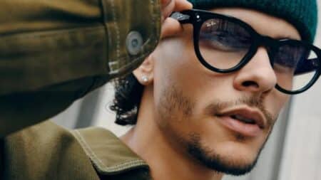 Η Meta λανσάρει ζωντανή ενσωμάτωση AI και Shazam στα smart glasses της