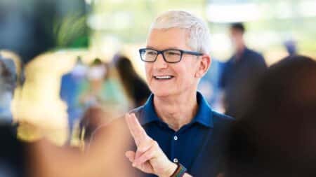 Tim Cook: Τι αποκάλυψε για την Apple Intelligence και τις χαμηλές πωλήσεις του Vision Pro