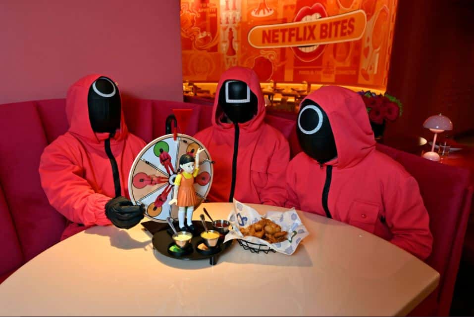 Netflix, Tο Netflix άνοιξε θεματικό εστιατόριο στο Βέγκας – Σερβίρουν οι φύλακες του Squid Game