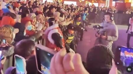 Ρομπότ “τρελάθηκε” και άρχισε να επιτίθεται σε ανθρώπους σε φεστιβάλ στην Κίνα