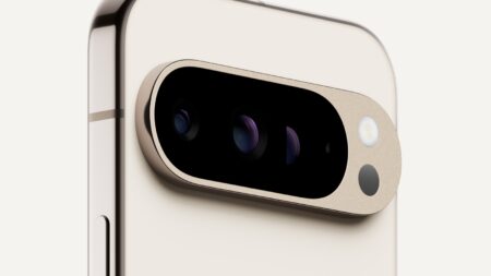 Pixel 9 Pro: Αναδείχθηκε Τηλέφωνο της Χρονιάς στα βραβεία Glomo της MWC