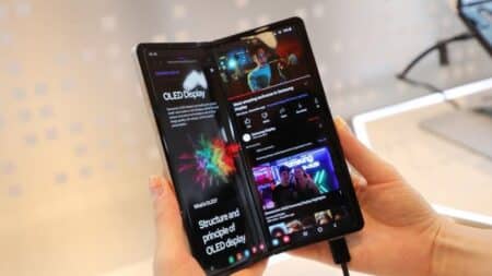 Πατέντα της Samsung αποκαλύπτει συσκευή που αναδιπλώνεται 360 μοίρες