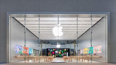 Το 2027 θα φέρει η Apple foldable iPhone και smart glasses