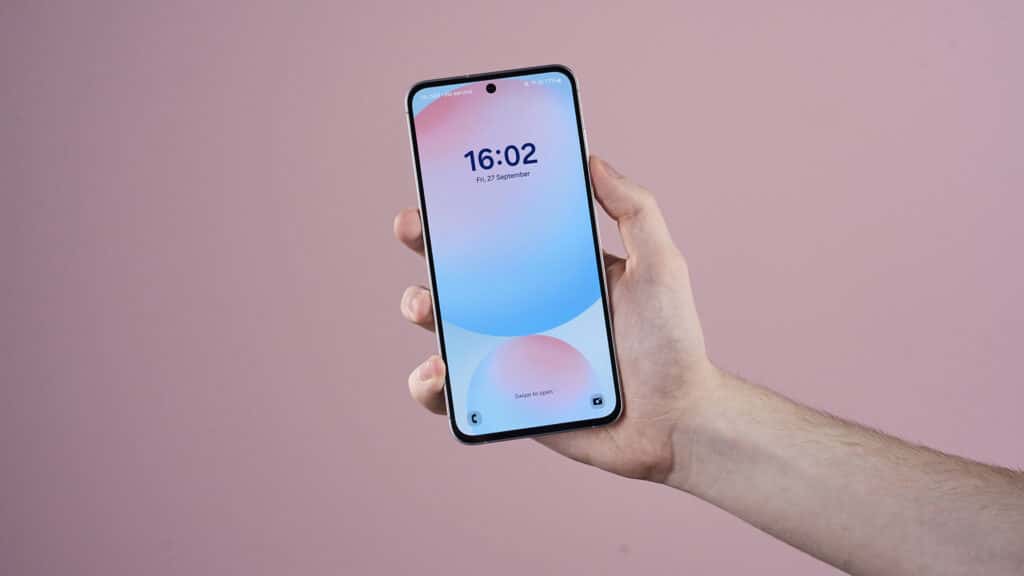 Samsung Galaxy S25 FE, Samsung Galaxy S25 FE: Θα αποκτήσει αναβαθμισμένη selfie κάμερα