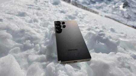 Samsung Galaxy S26 Ultra: Φήμες ότι δεν θα αποκτήσει νέο αισθητήρα για την κύρια κάμερα