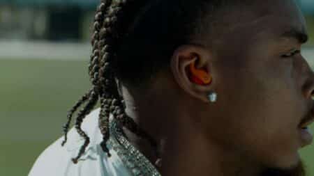 Teaser από την Apple για τα νέα ακουστικά Powerbeats Fit