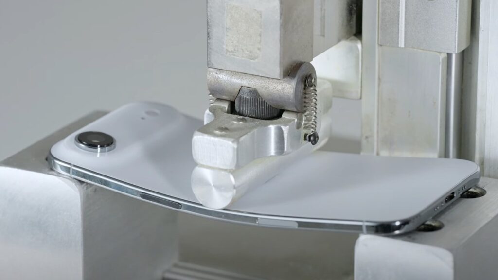 iPhone Air, Το iPhone Air εντυπωσιάζει με την ανθεκτικότητά του – Σχεδόν ίδια αντοχή με το iPhone 17 Pro