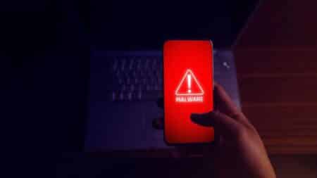 Spyware «LANDFALL»: Επίθεση σε τηλέφωνα Galaxy για σχεδόν έναν χρόνο πριν διορθωθεί η ευπάθεια