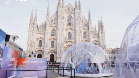 TCL άναψε το Χριστουγεννιάτικο δέντρο του Μιλάνου και παρουσίασε κορυφαία TVs όπως την X11 — και δημιούργησε Winter Wonderland με tech-εμπειρία