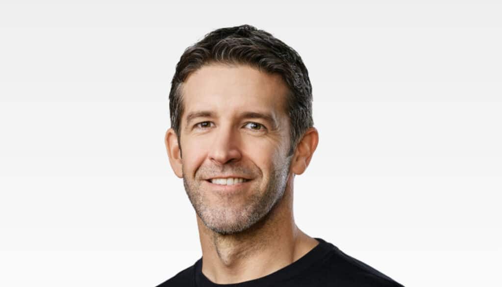 &epsilon;&pi;ό&mu;&epsilon;&nu;&omicron;&sigmaf; CEO Apple