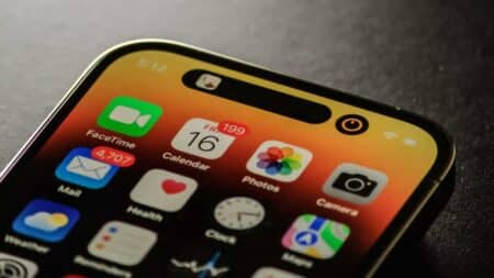 iPhone 18 Pro: Η Samsung ετοιμάζει την πιο προηγμένη OLED