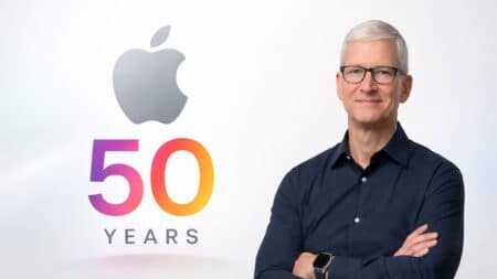 Tim Cook για Apple και AI: Γιατί το iPhone συνεχίζει να μετρά περισσότερο από ποτέ