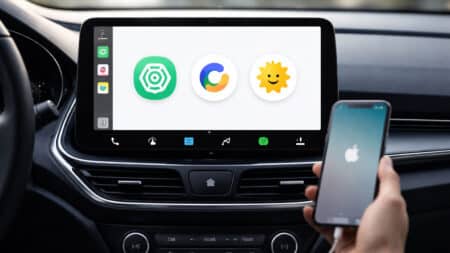 Το Apple CarPlay αποκτά πρόσβαση σε ChatGPT, Gemini και Claude