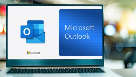 Το Microsoft Outlook μετέφερε δεδομένα χρηστών στην Ιαπωνία για χρόνια