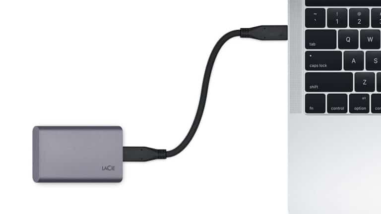 Apple store extenal hard disc drives high price