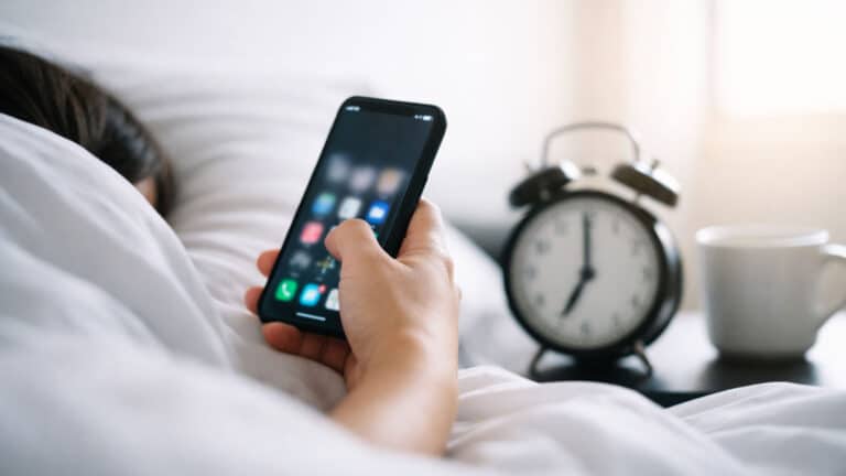 Morning habits with a smartphone