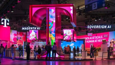 Η TELEKOM φέρνει AI κλήσεις, 6G και κβαντική τηλεμεταφορά στο MWC 2026