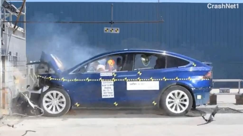 Tesla FSD &tau;&rho;&alpha;&kappa;ά&rho;&iota;&sigma;&mu;&alpha;