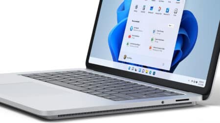 Windows 11: Η taskbar επιστρέφει εκεί που τη θέλουν οι χρήστες